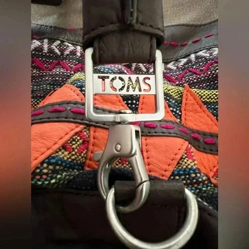 Toms bucket bag